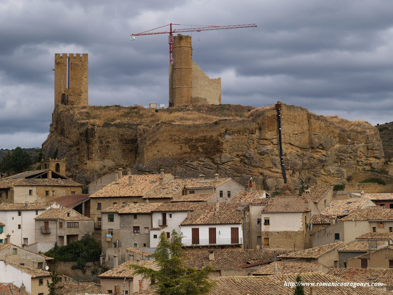 PLATAFORMA ROCOSA Y TORRES DEL CASTILLO, DESDE SAN JUÁN